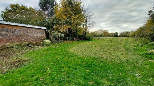 Land and Barn at Rotten Row
Highleigh
Chichester
PO20 7QR